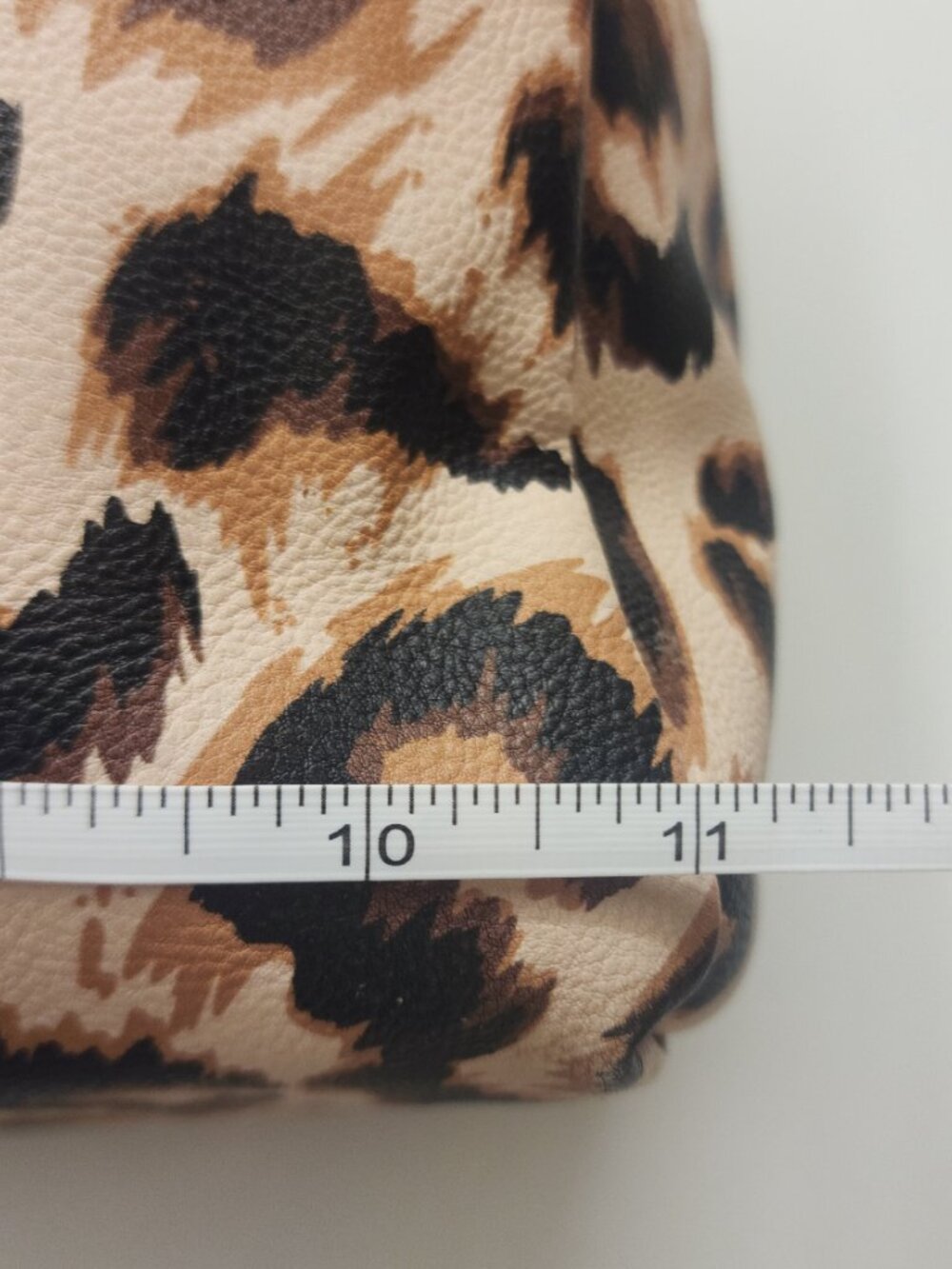 Mob Wife Leopard Print Makeup Bag Travel Cosmetic Organizer Animal Print - Picture 15 of 16